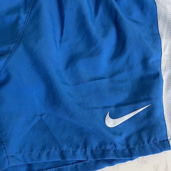 Blue Nike shorts - Picture 2 of 8